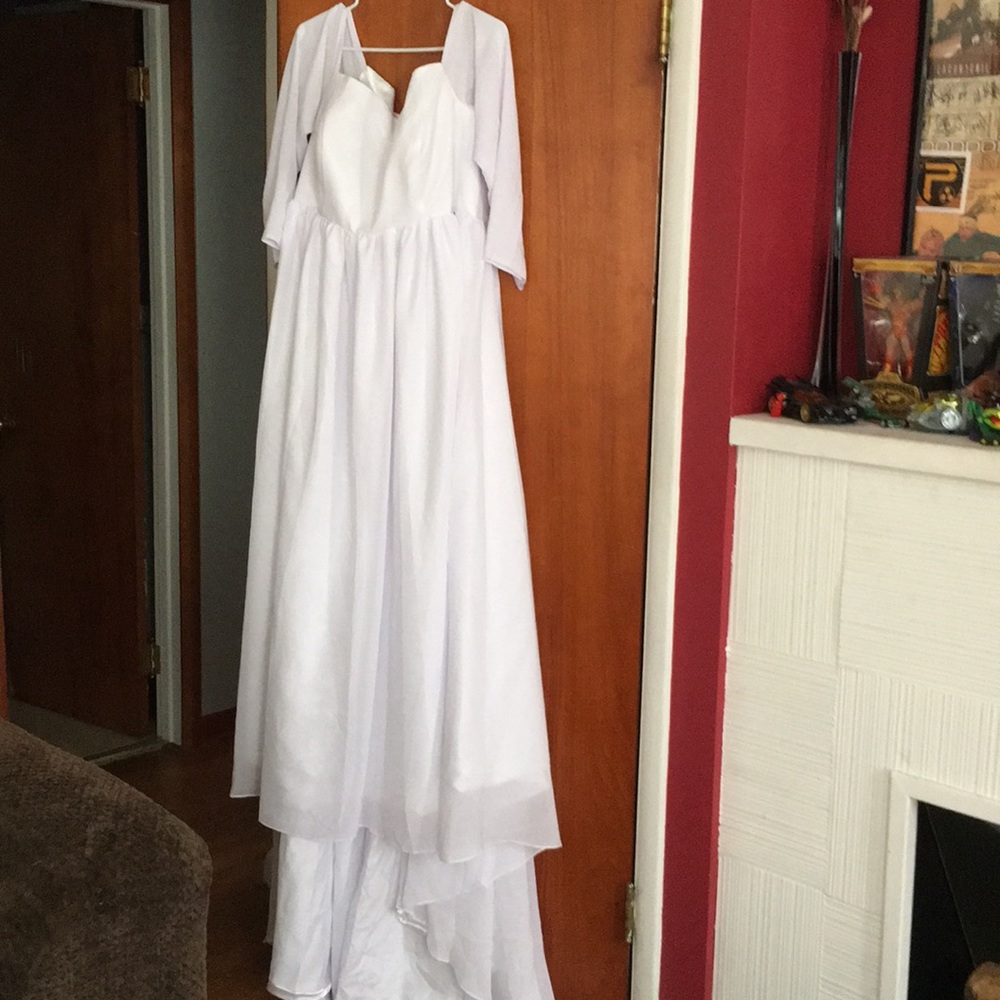 Off the shoulder quarter sleeve wedding dress
